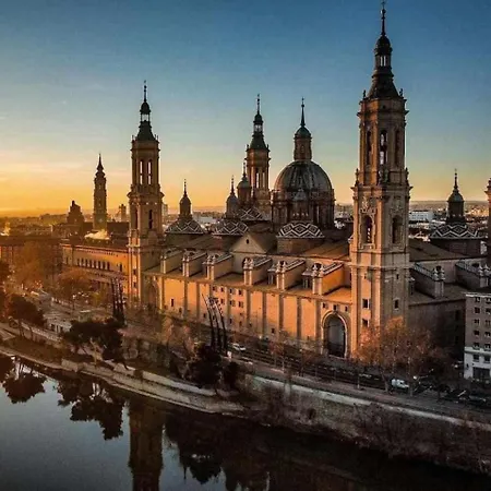 Apartman Centric El Secreto Del Pilar Comotucasa Zaragoza
